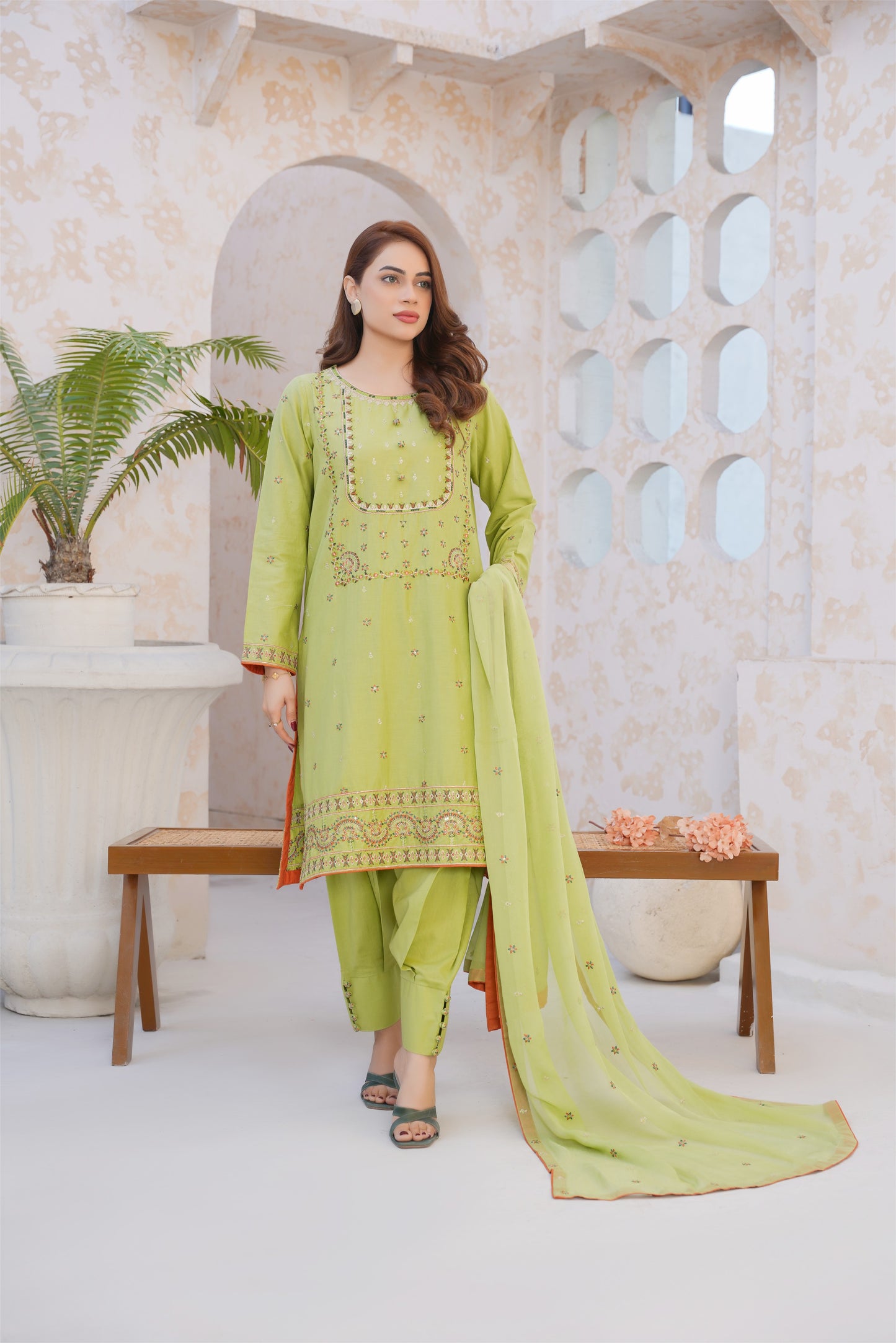 Khushboo – A Fragrance of Grace & Elegance