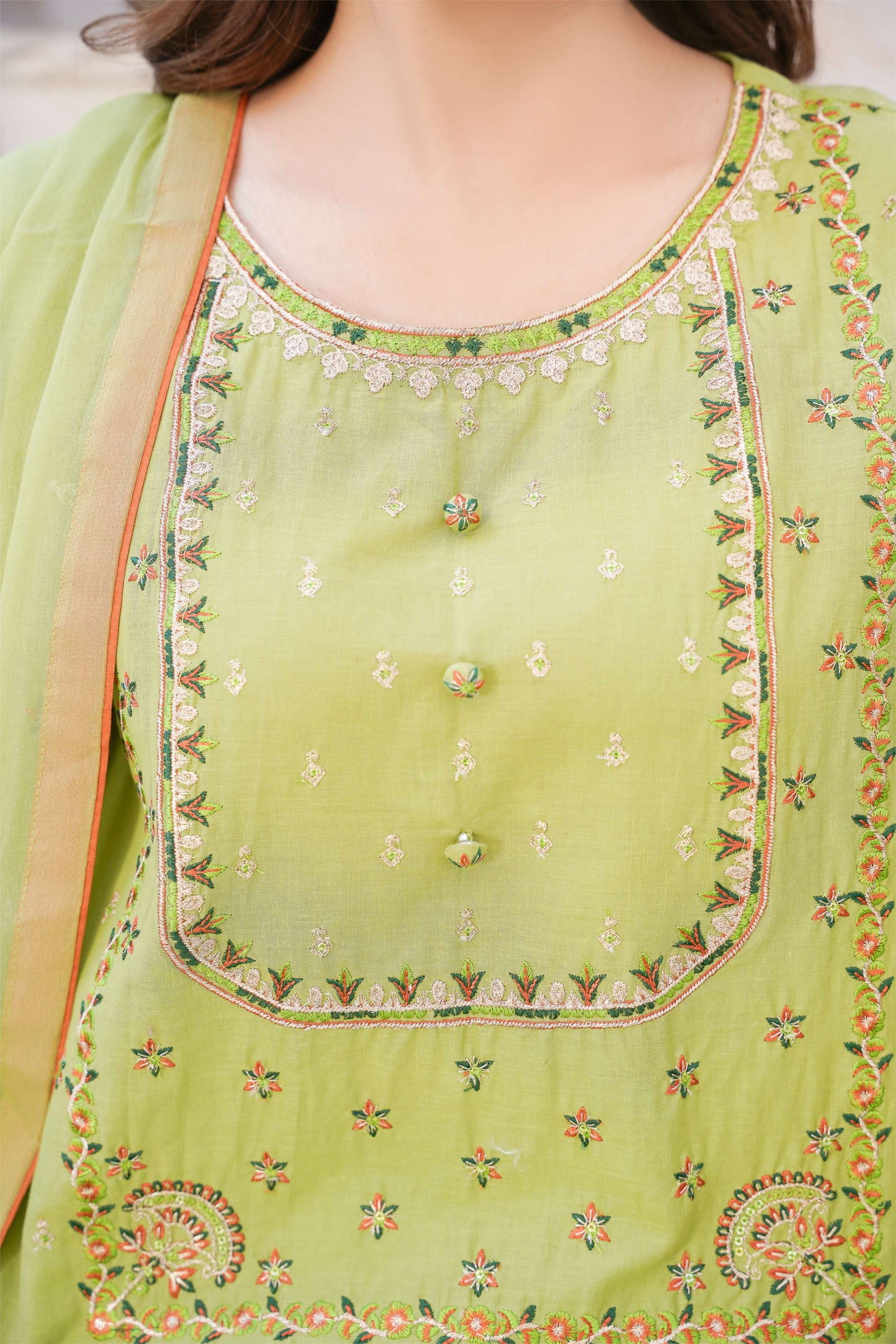 Khushboo – A Fragrance of Grace & Elegance
