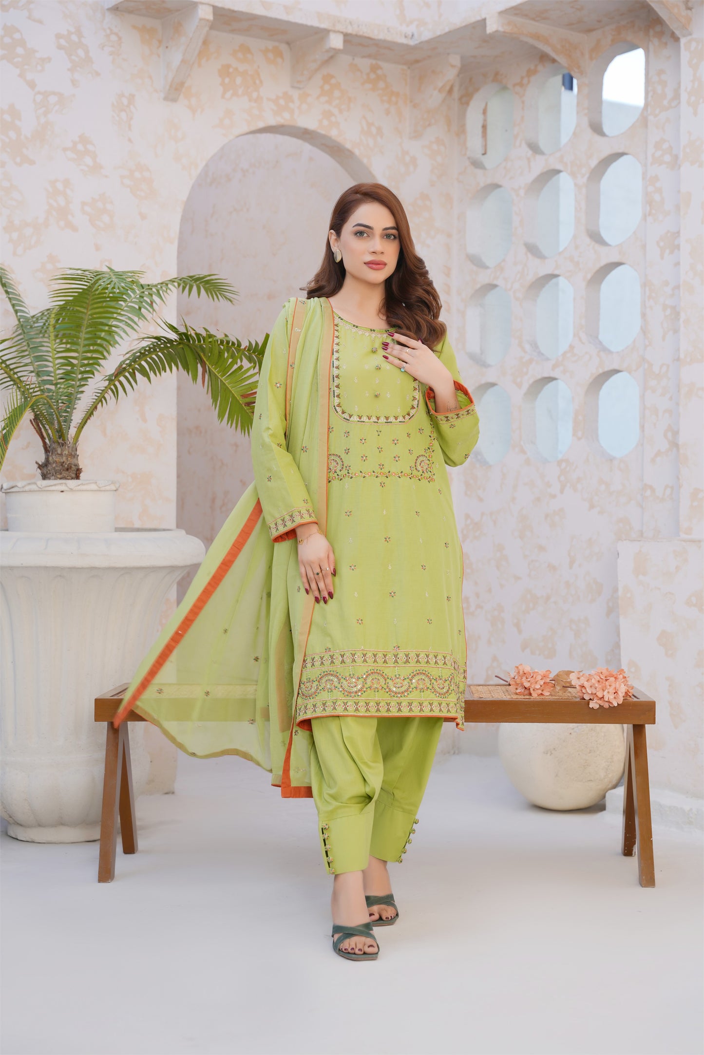 Khushboo – A Fragrance of Grace & Elegance