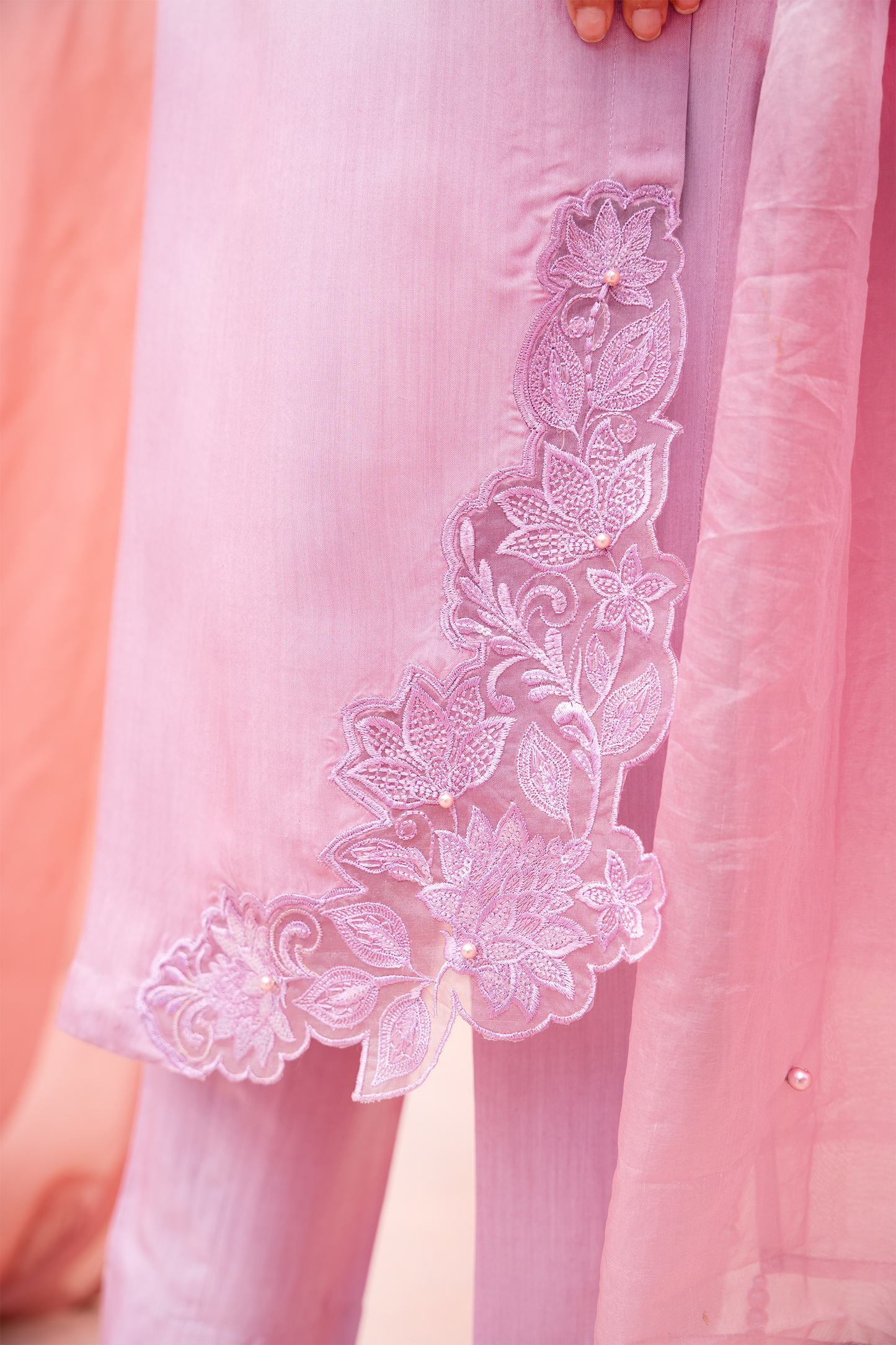 MAUVE